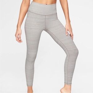 Athleta Jacquard Textured High Waist 7/8 Leggings Cream Icy Taupe in M Petite
